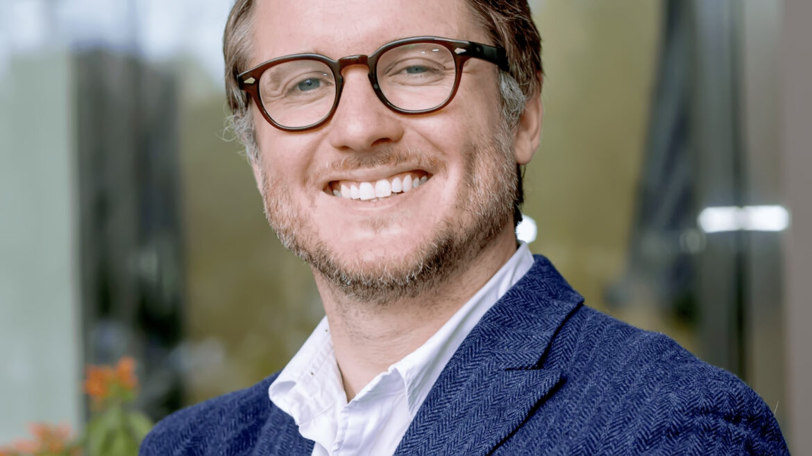 The Facebook Dilemma | Interview Of Sam Woolley: Computational Propaganda Project