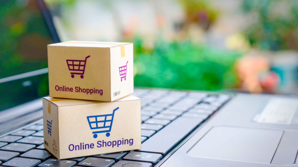 Pros & Cons And Best Practices For Outsourcing Customer Service